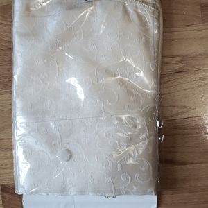 Lenox Opal Innocence 90" Round Tablecloth